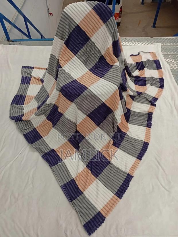 Checked Sherman Throw Blankets - Tr - thumbnail 6