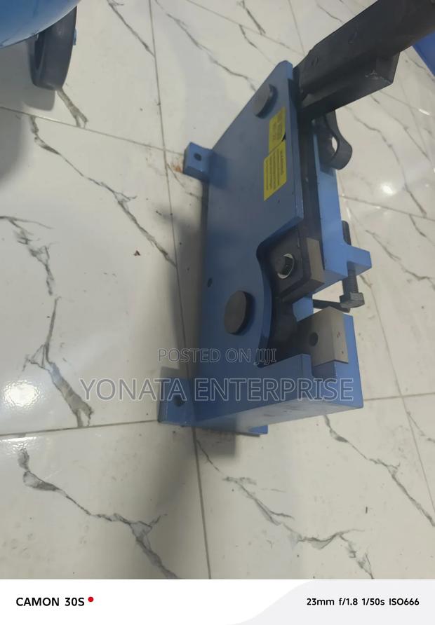 Construction Manual Bar Cutter