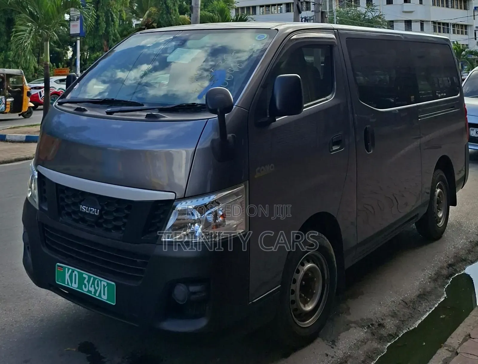 Isuzu Como 2019 Grey