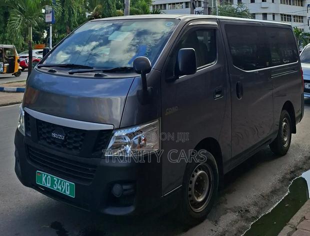 Isuzu Como 2019 Grey - thumbnail 4