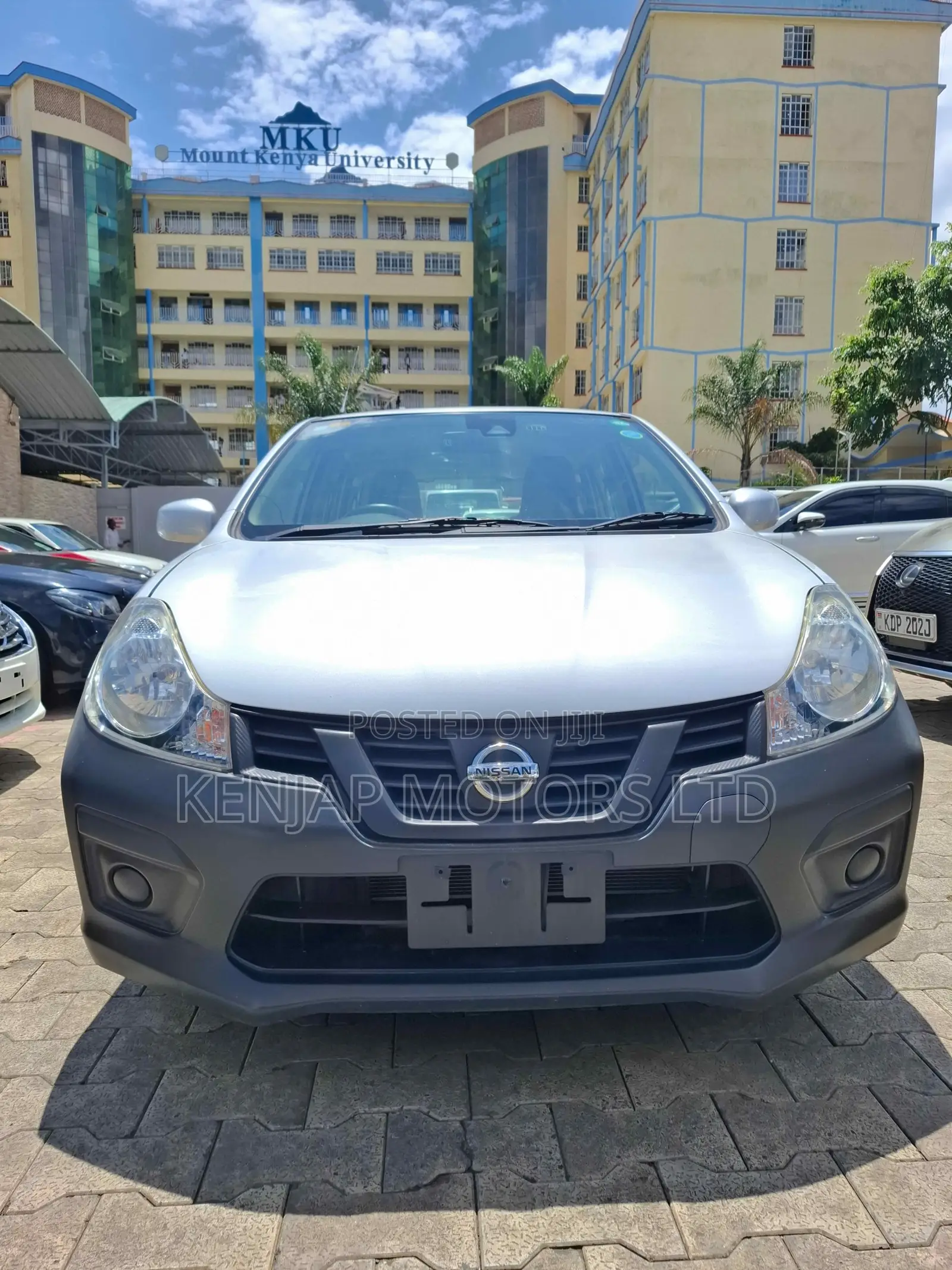 Nissan Advan 2019 Silver
