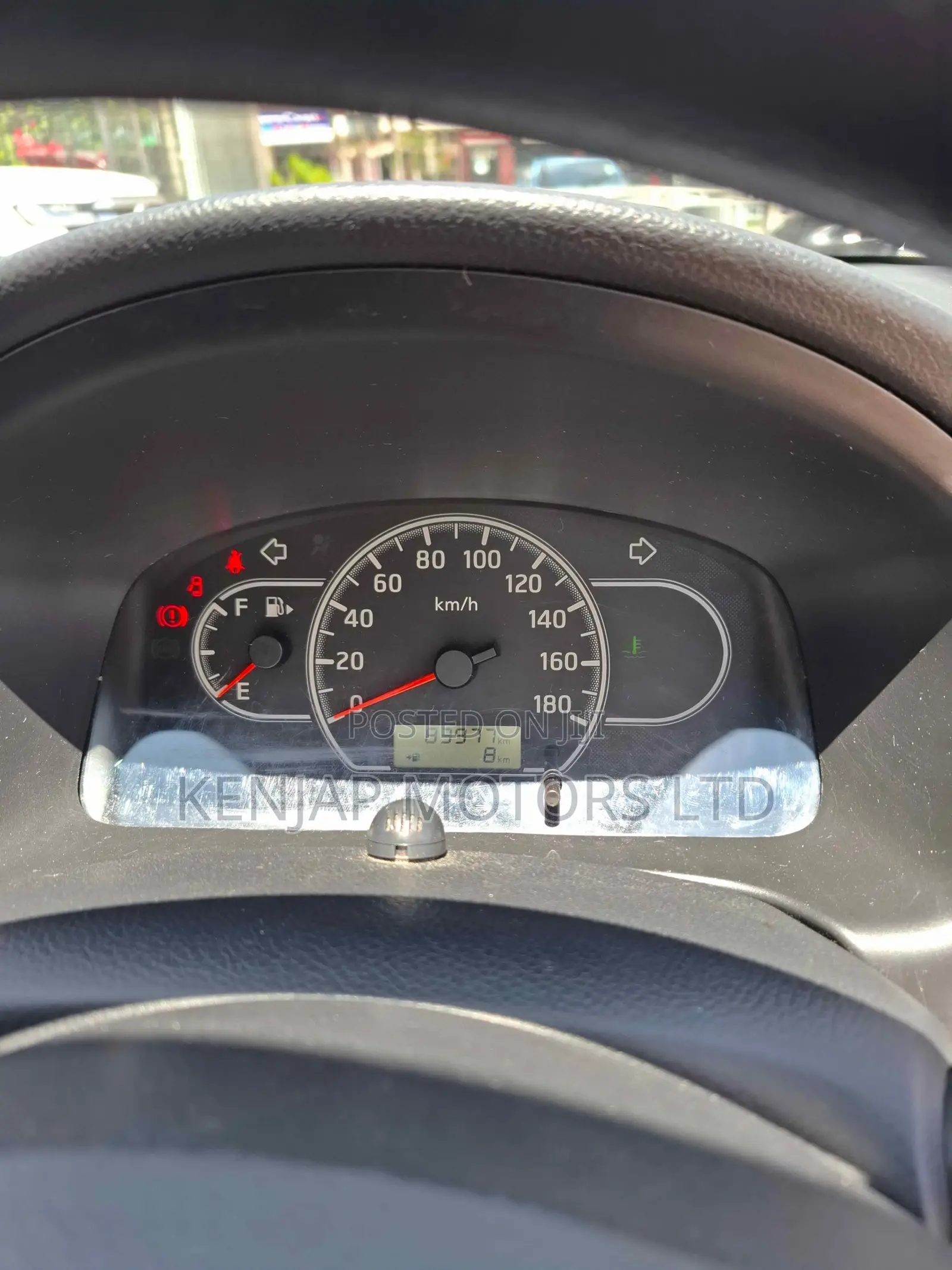 Nissan Advan 2019 Silver