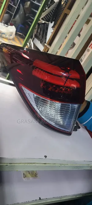 Honda Vessel 2018 Backlight