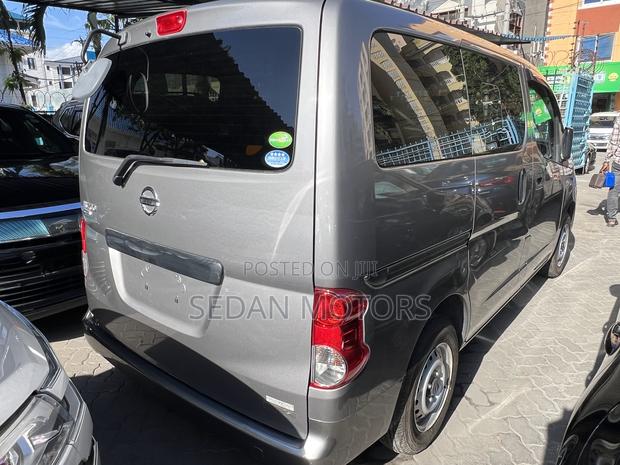 Nissan NV200 2019 Brown - thumbnail 6