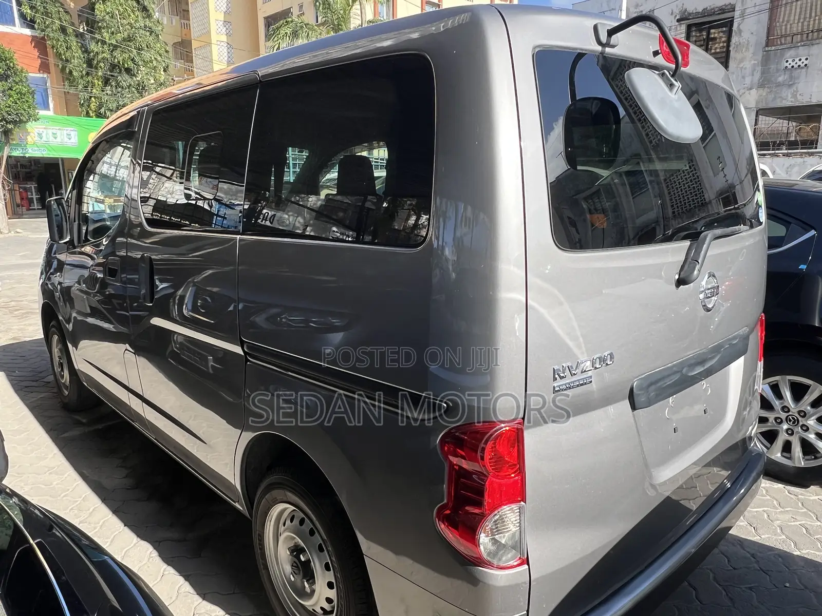 Nissan NV200 2019 Brown