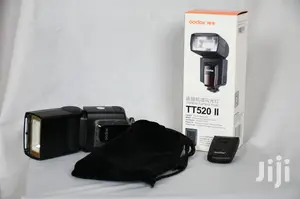 Godox Speedlite TT520 II