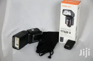 Godox Speedlite TT520 II