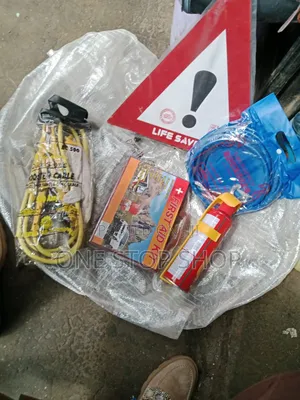 Generic Car Safety Kit 5in1 Life Saver Warning Triangle Kit