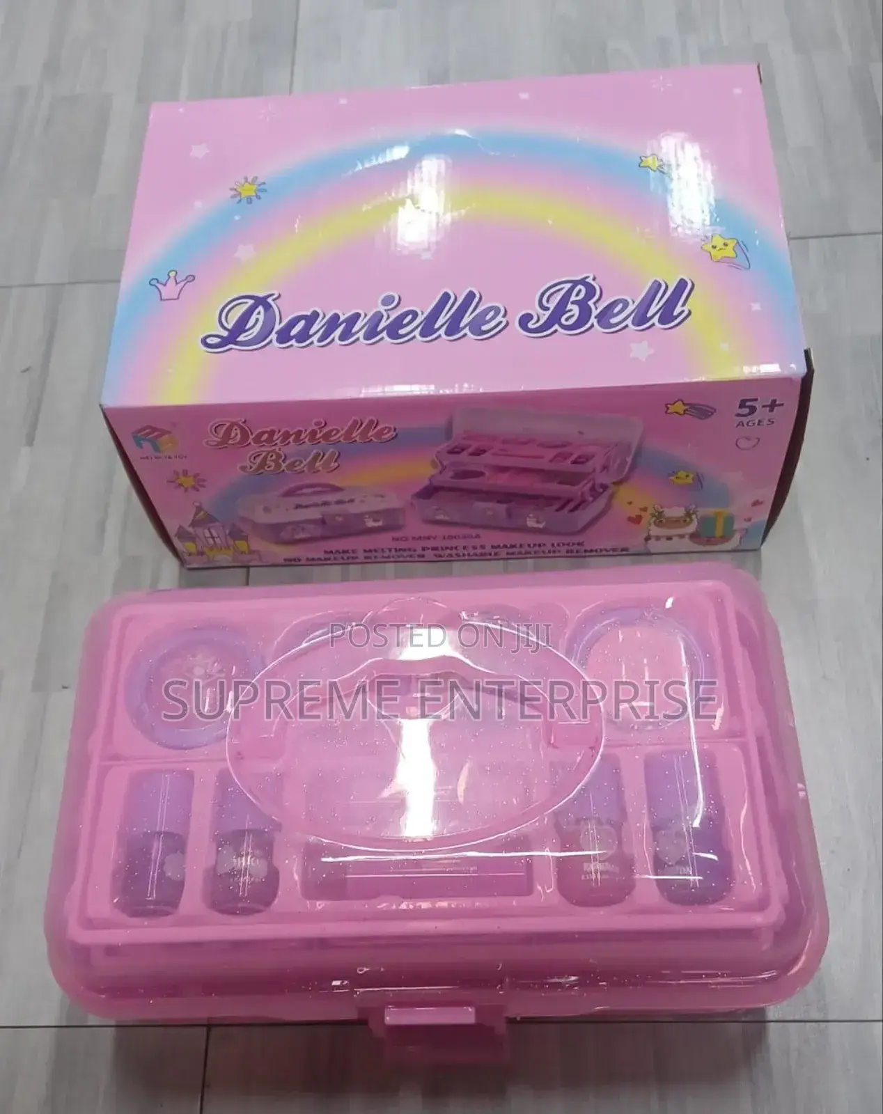 *Make Up Kit* Make Up Kit