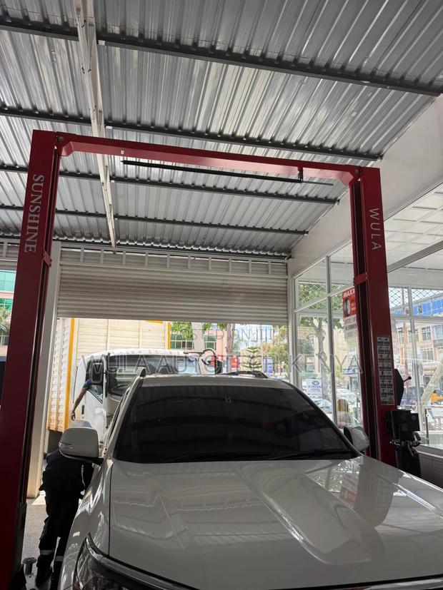 Heavy Commercial Two Post Carlift Machine With All Accessories Wula - thumbnail 2