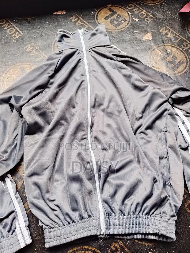 Uniforms Daisy - thumbnail 6