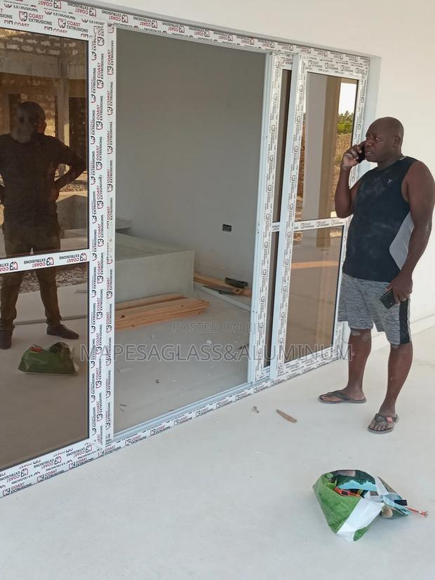 Aluminium Modern Doors - thumbnail 5