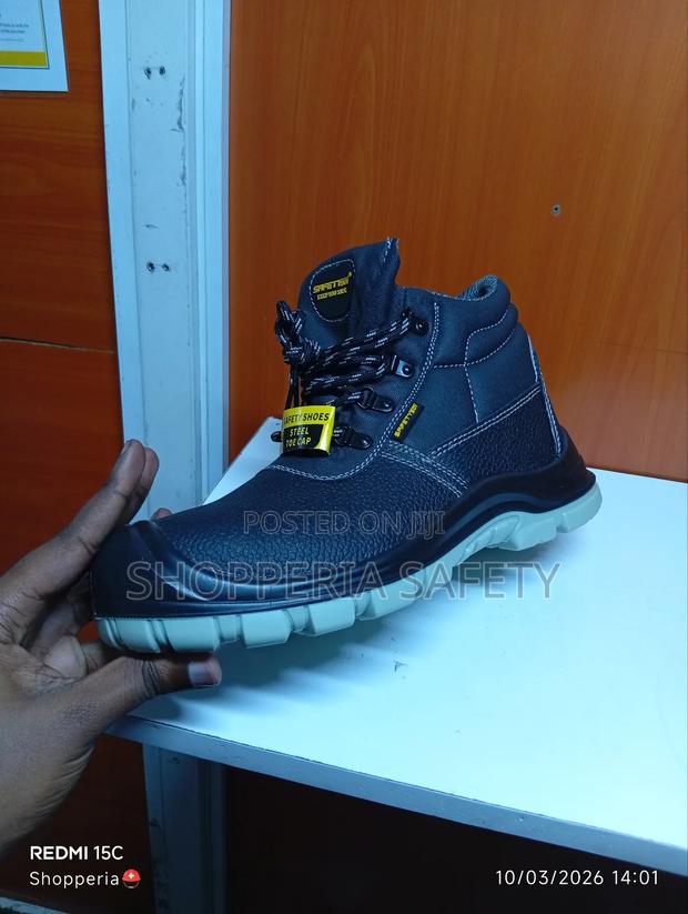 Safety Boots - main view