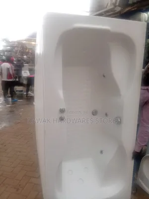 White Freestanding Jacuzzi