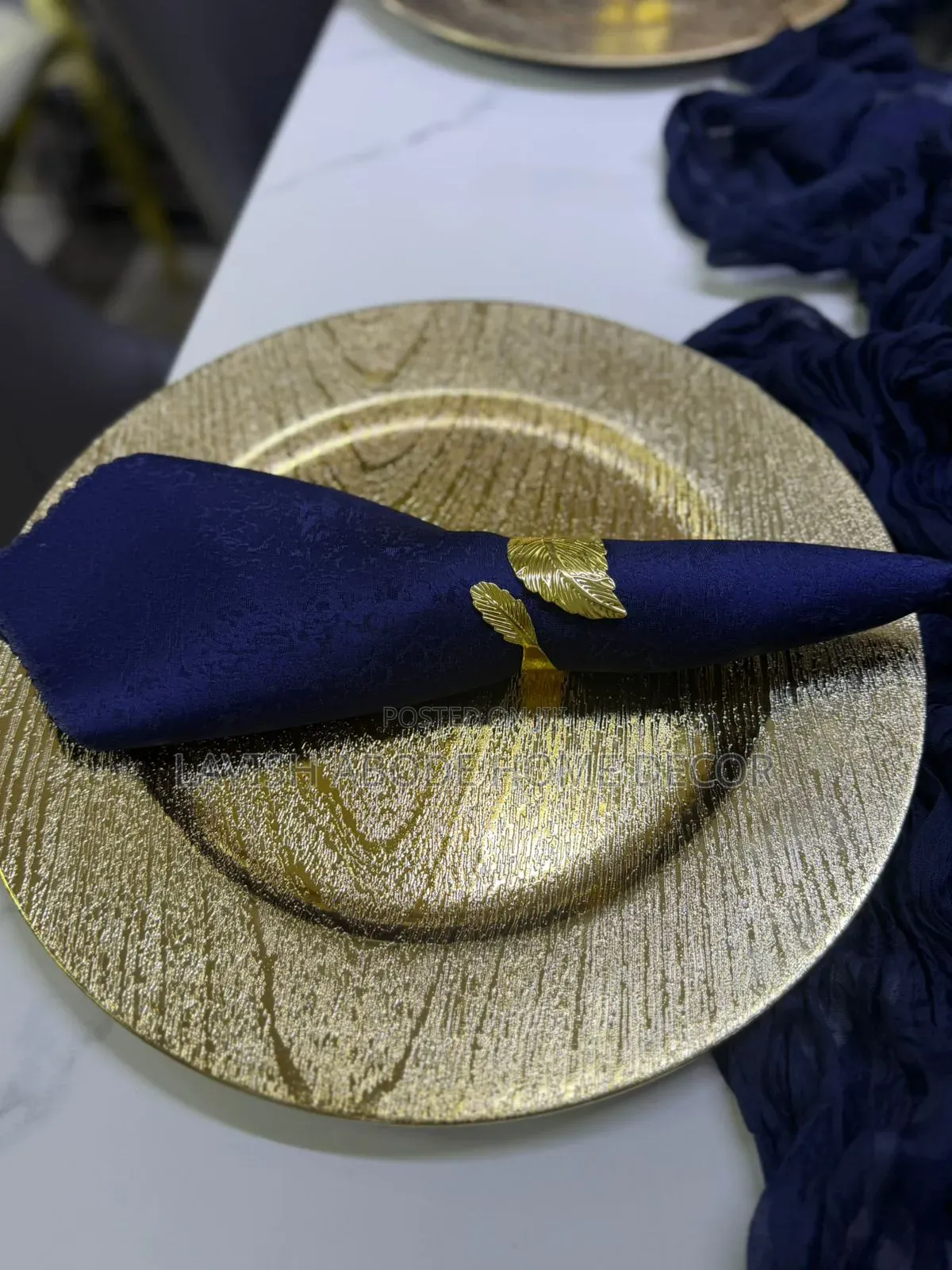 1pc Table Napkin With a Gold Ring Good for Dining Table Decoration