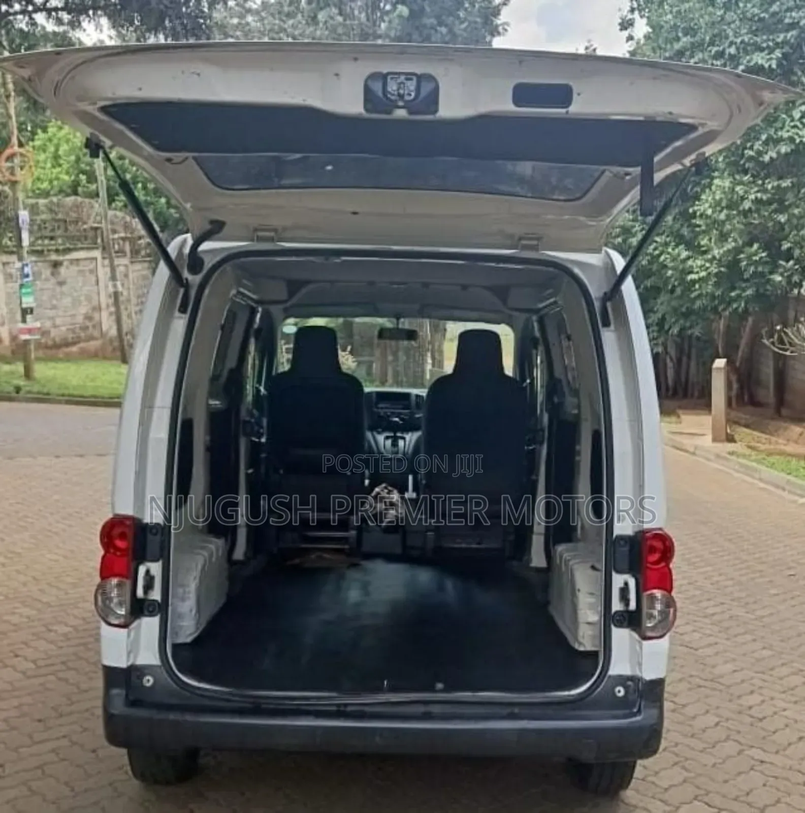 Nissan NV200 2012 White