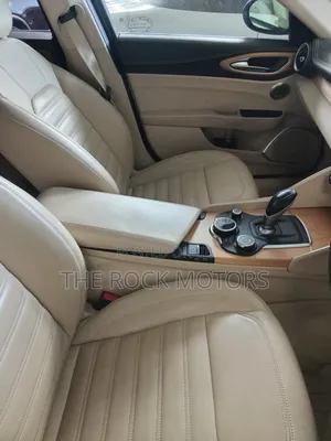 Alfa Romeo Giulia 2018 Blue