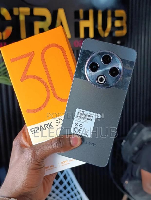 New Tecno Spark 30 128 GB Black
