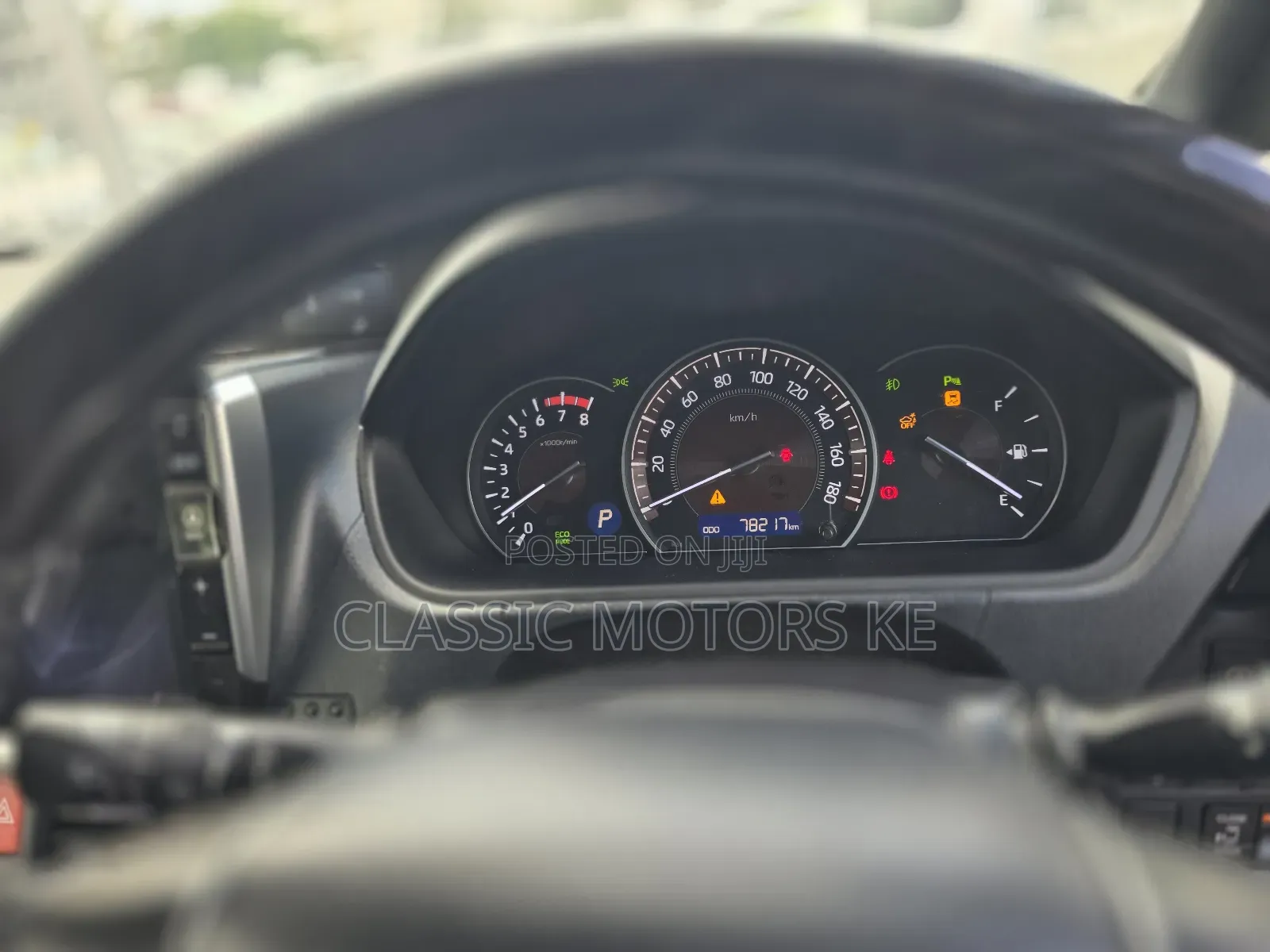 Toyota Esquire 2.0 FWD (7 seater) 2019 White