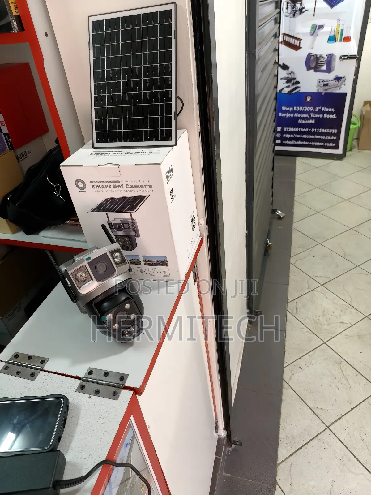Dual Lens 4g Camera Has 1 Solar Panel