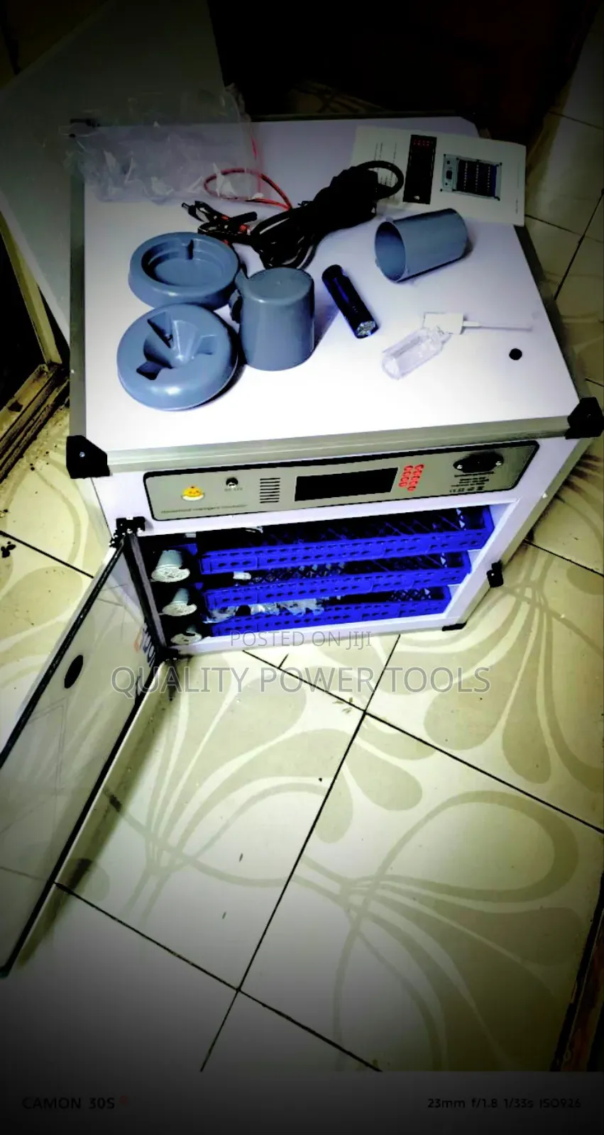 204 Egg Incubator