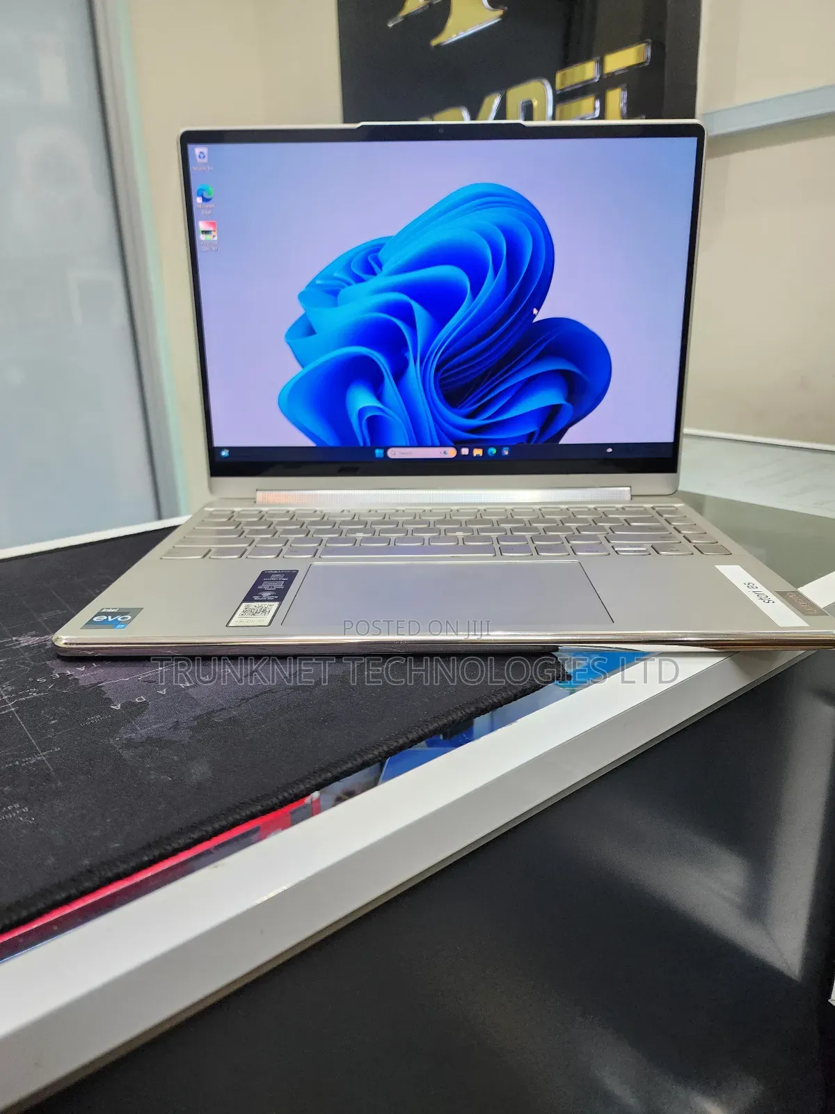 Laptop Lenovo Yoga 9i 16GB Intel Core i7 SSD 512GB