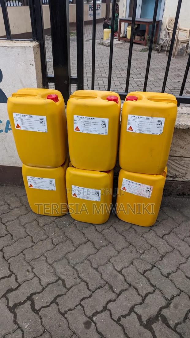 Sika Latex Ke. 25 Litres. - main view