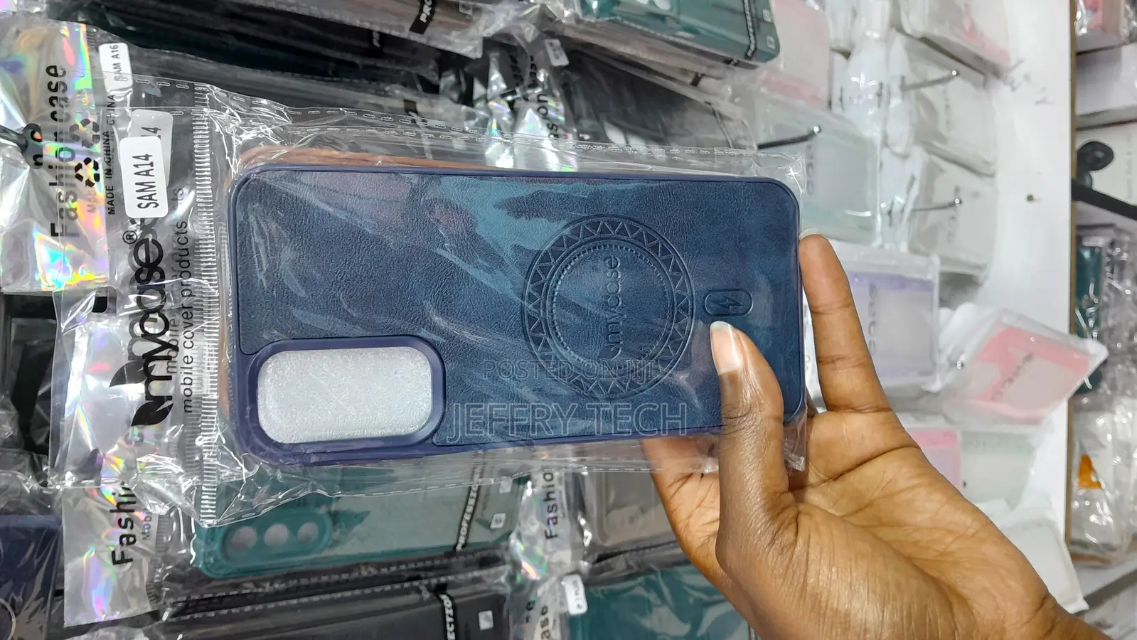 Trix Reinforced Silicone Lined With a Layer of Leather Galaxy A14 Case