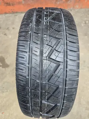 275 /55 R17 Maxxis.