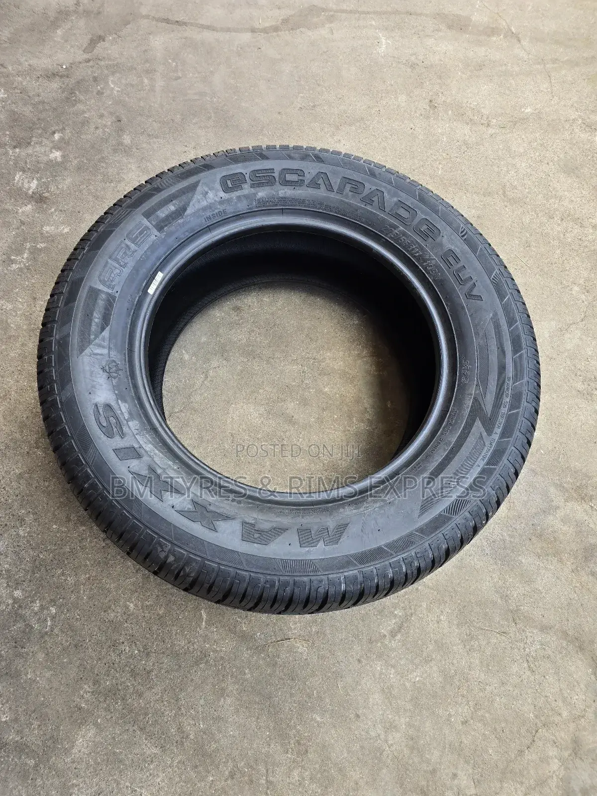 275 /55 R17 Maxxis.