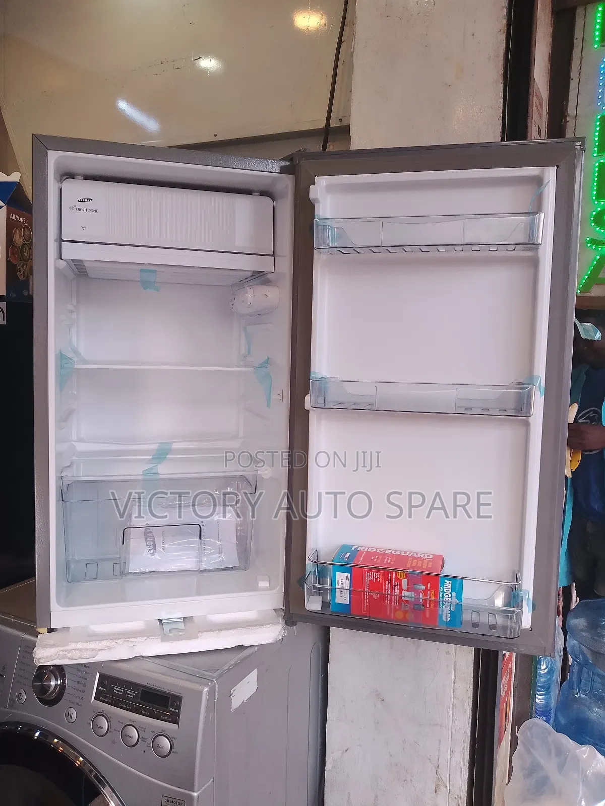 90litres Mini Fridge New