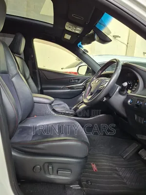 Toyota Harrier 2.0 Turbo 2019 White