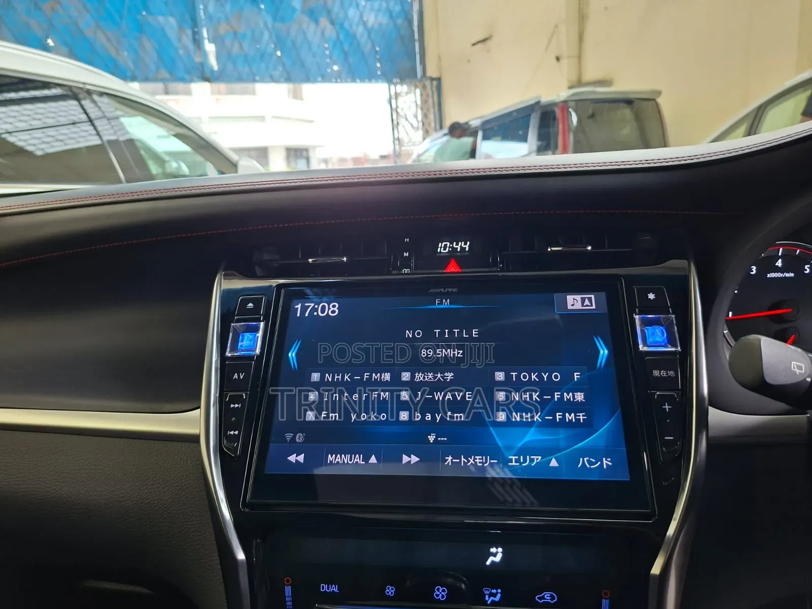 Toyota Harrier 2.0 Turbo 2019 White