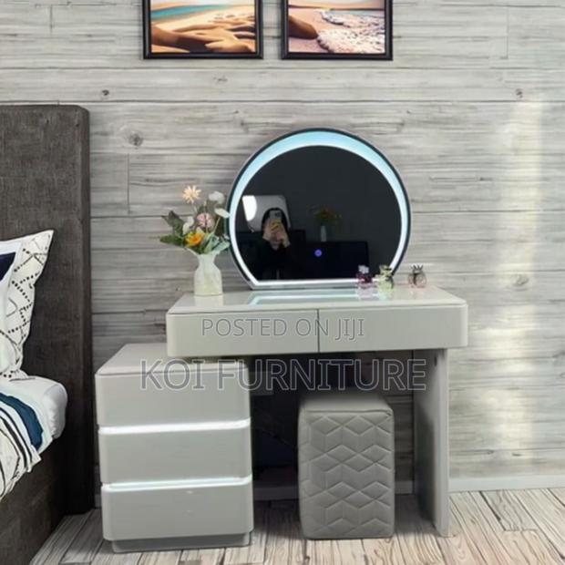 Dressers; Modern Vanity Set With Led Light - thumbnail 3
