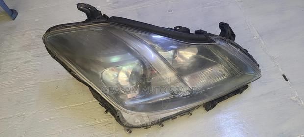 Toyota Crown 2010 Xenon Headlight