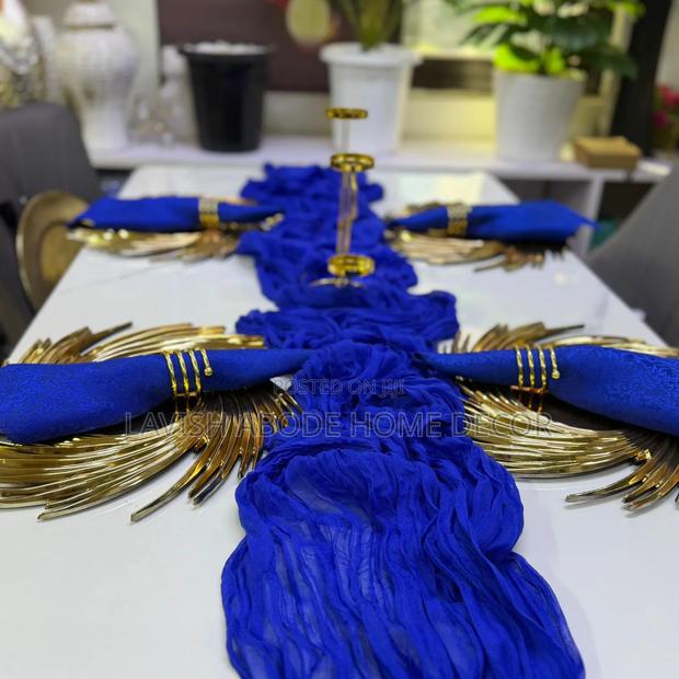 Blue Cheese Clothe Table Runner - thumbnail 2