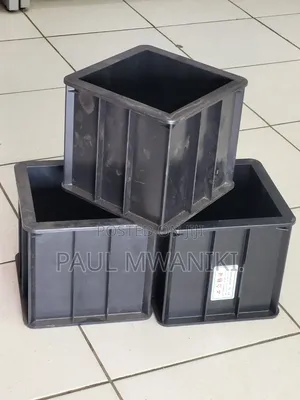 Quality Plastic Cube Moulds