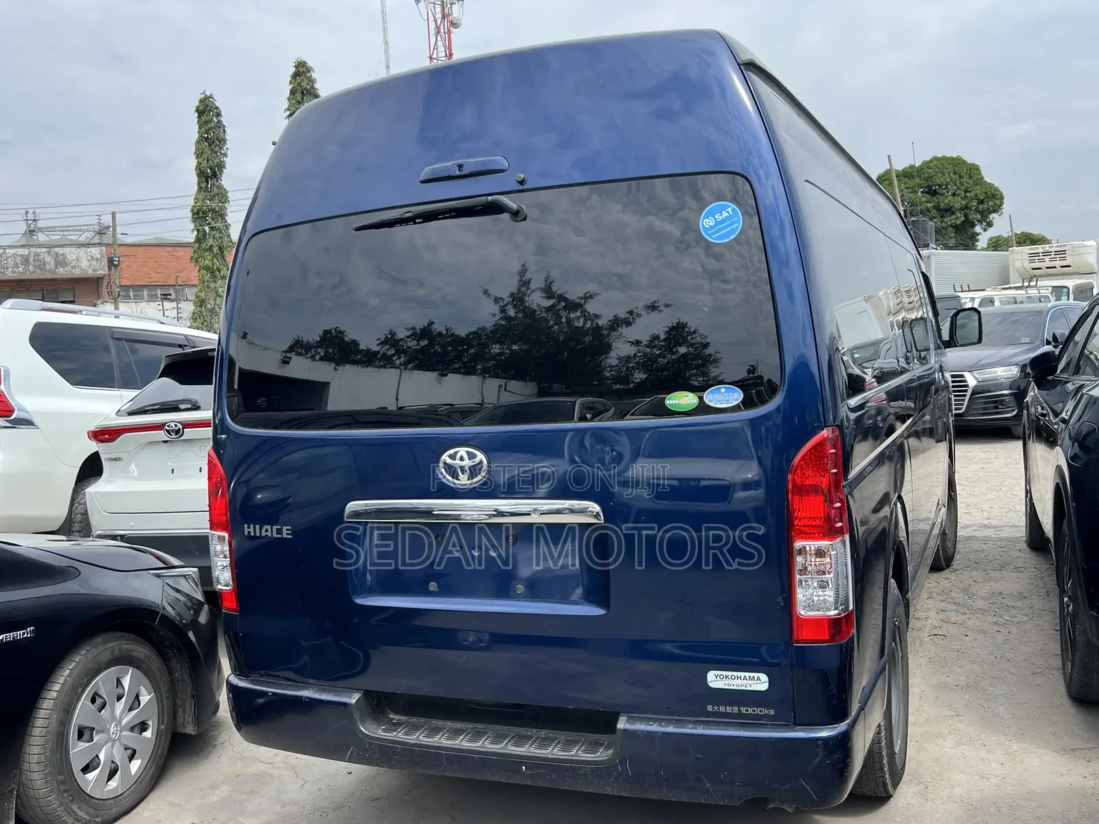 Toyota Grand HiAce 2019 Blue