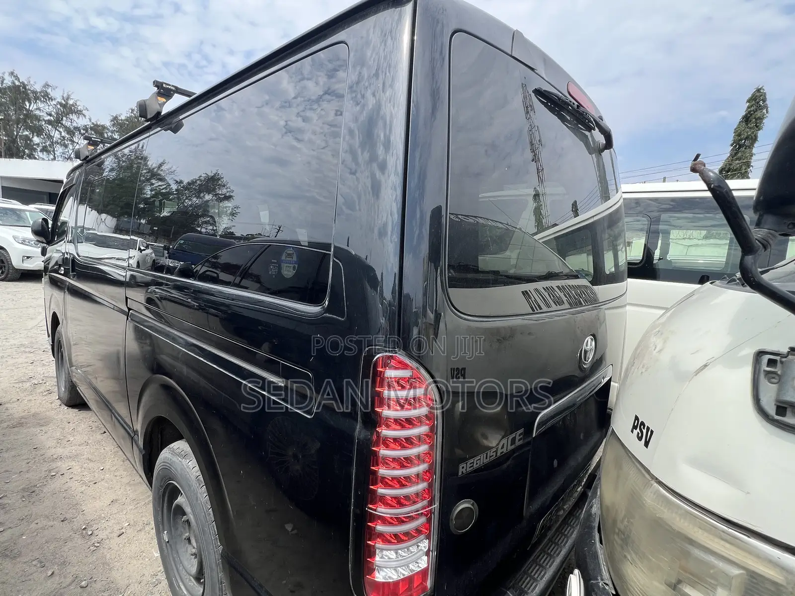 Toyota HiAce 2019 Black