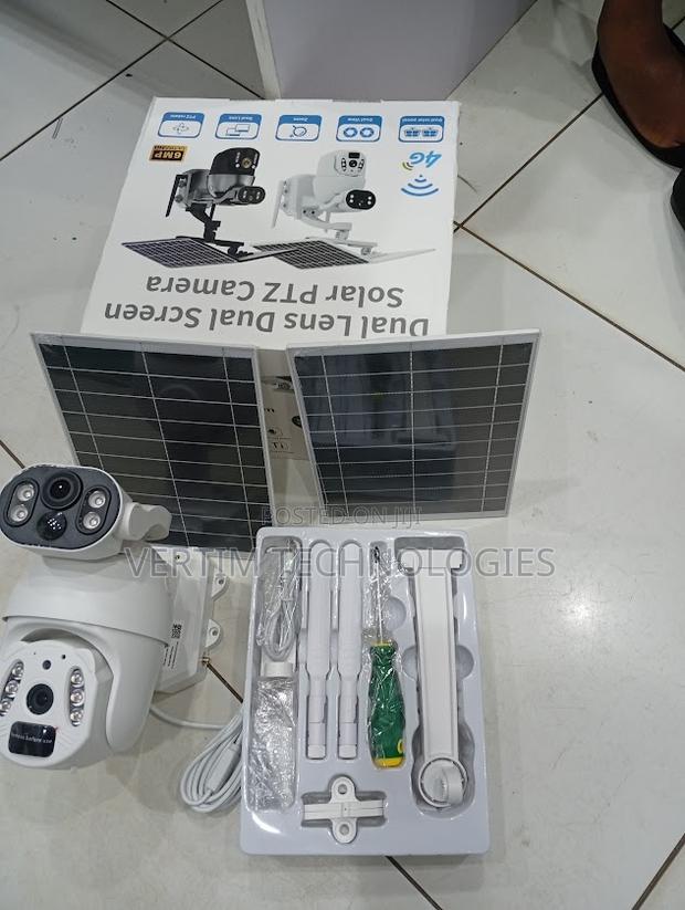 Dual Lens Auto Tracking Solar Security Camera 6mp Ubox Solar Powered