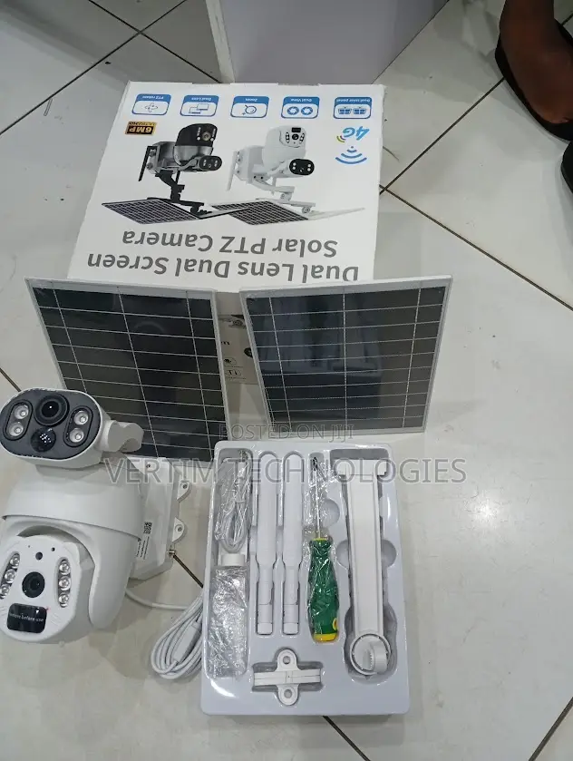 Dual Lens Auto Tracking Solar Security Camera 6mp Ubox Solar Powered