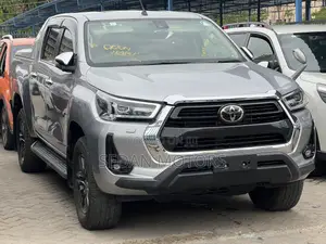 Toyota Hilux 2020 Silver