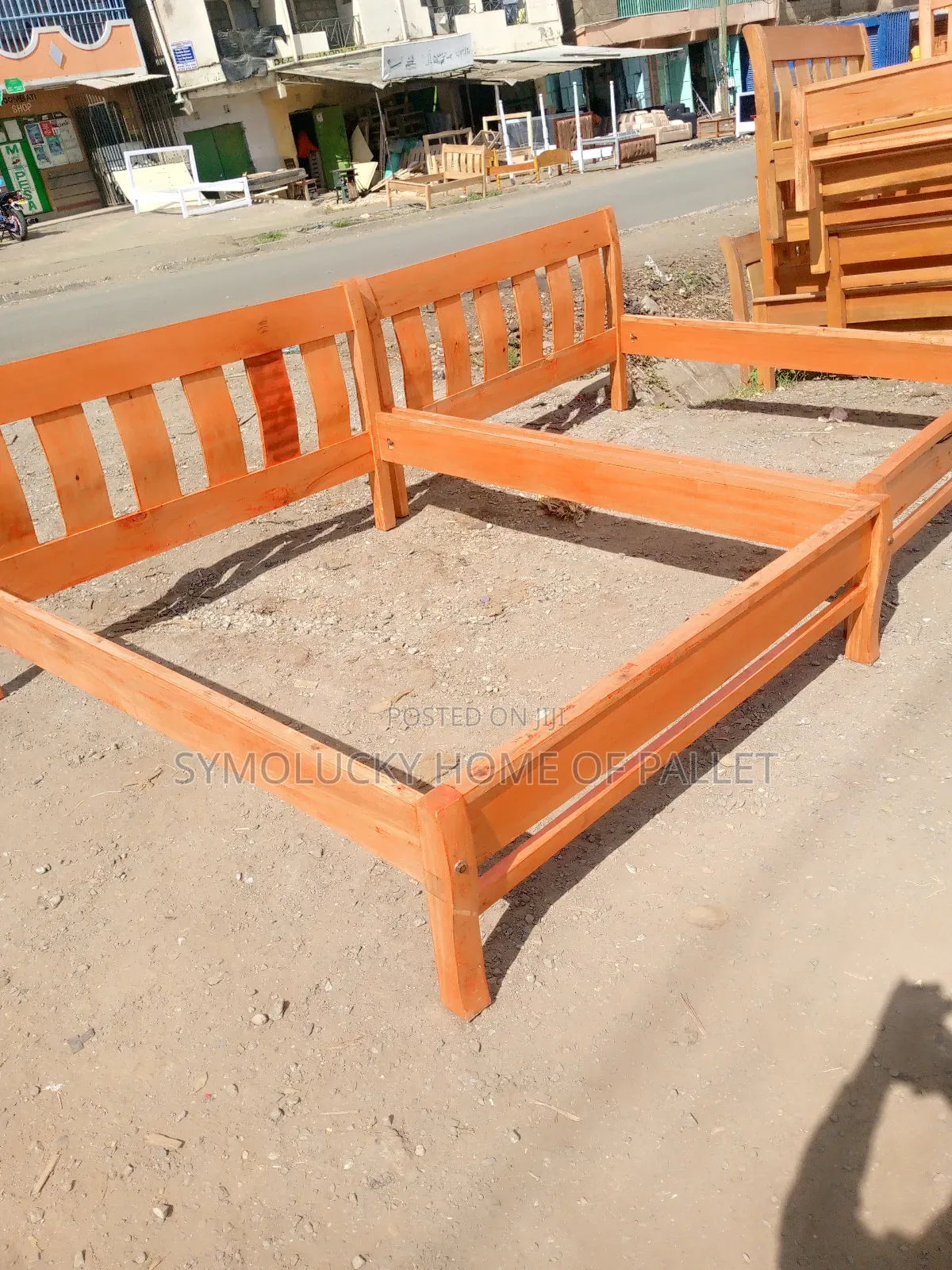 5*6 Hardwood Framed Bed-Modern Fancy Design