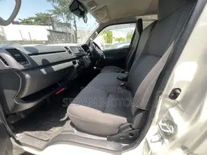 Toyota Regius 2019 Beige