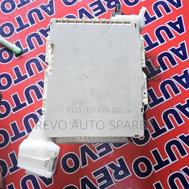 Fusebox Module Toyota Prius - thumbnail 2
