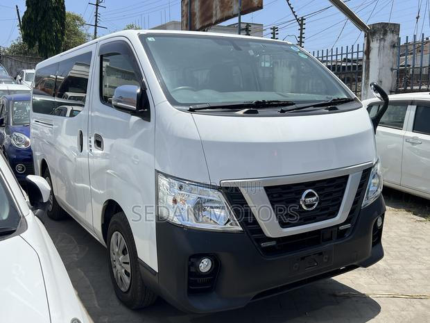 Nissan Caravan (Urvan) 2019 White