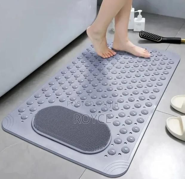 Anti-slip Bathroom Mat With Foot Scrub - thumbnail 8