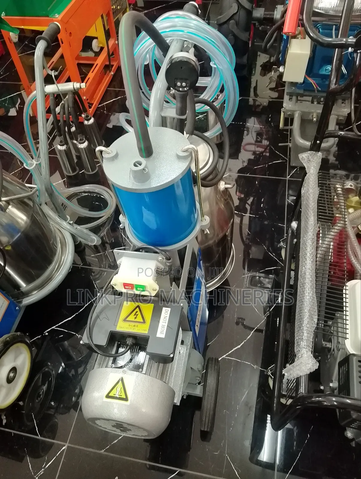 Milano Single Barrel Milking Machine