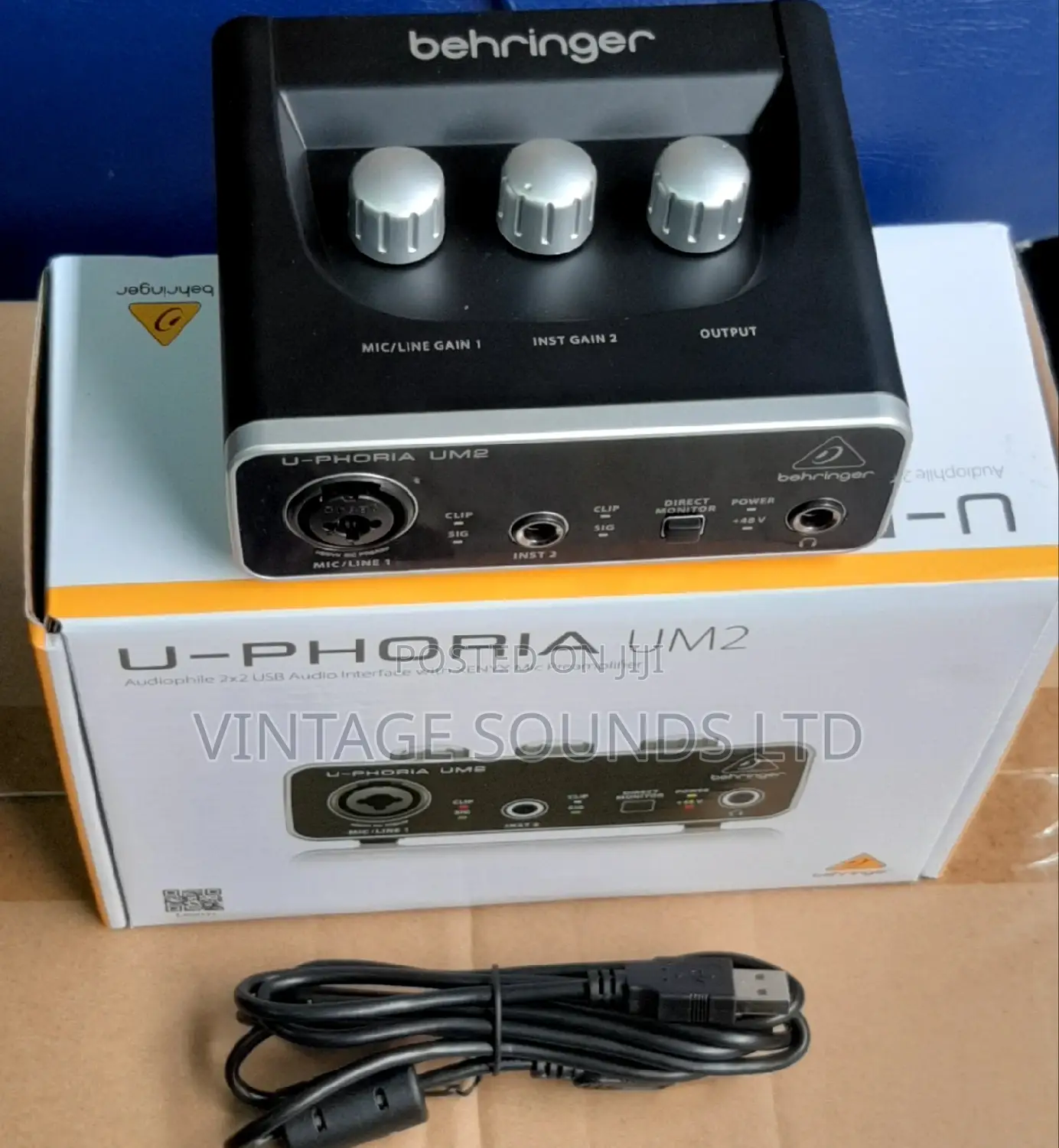 Studio Behringer Um2 Soundcard