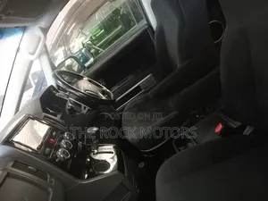 Mitsubishi Delica 2018 Silver